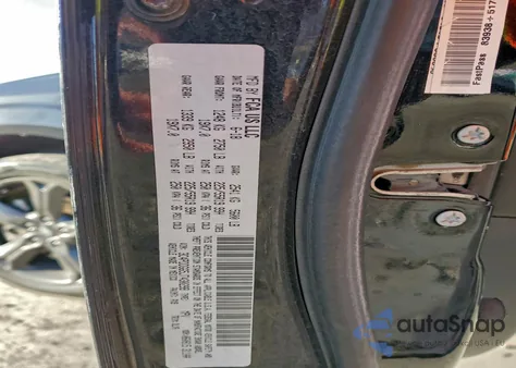 2018 Dodge Journey Crossroad z USA, uszkodzony, nr VIN 3C4PDDGG5JT430298